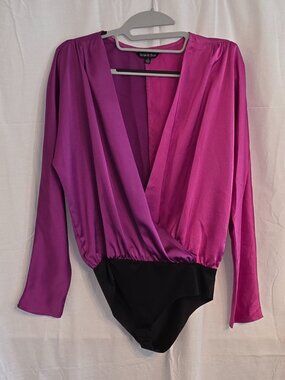 Strut and Bolt Two Tone Bodysuit Blouse Draped Criss Cross Bodice Sz S